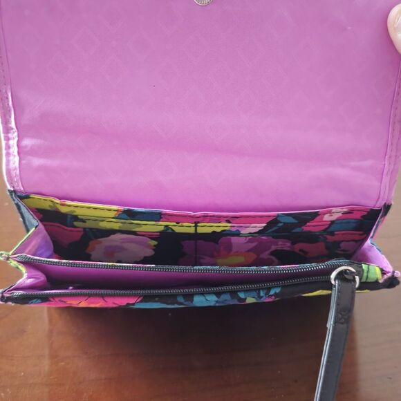 VERA BRADLEY Hilo Meadow Trimmed Wristlet‎ Clutch RFID Card Holder Floral - Picture 3 of 4